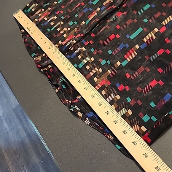 NWT Investments Black with Colorful Print  Bow Blouse Long Sleeve Button Down - Picture 9 of 12